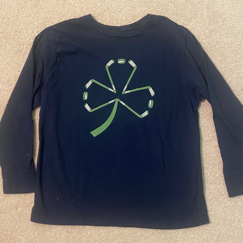 Navy Blue Kids M Shirt with Green Shamrock Hockey Design